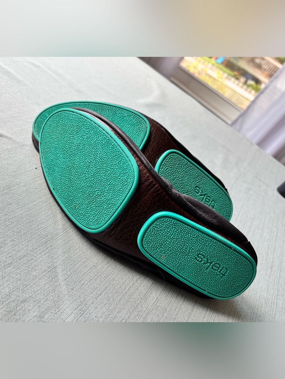 Tieks Black Leather Ballet Flats Size 9 with Teal bottom - Picture 7 of 10